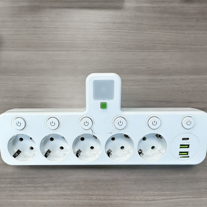 PowerNest™ – Slimme Stekkerdoos met USB & Nachtlampje